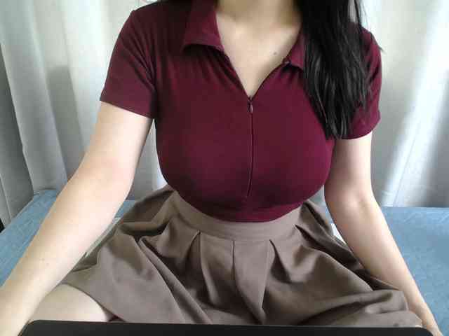 QueenHot92 webcam