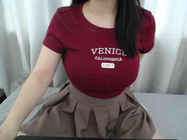 QueenHot92 webcam
