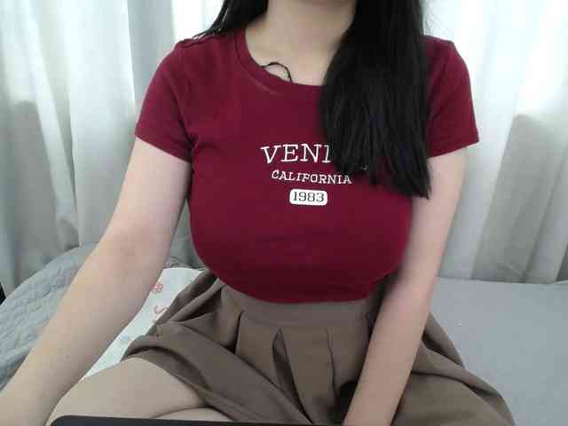 QueenHot92 webcam