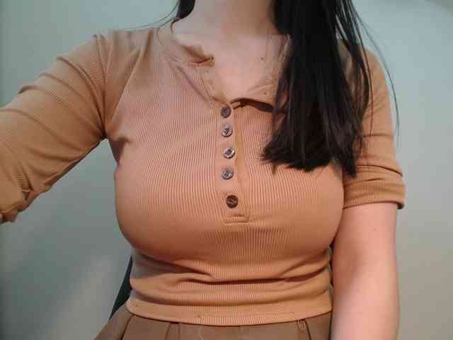 QueenHot92 webcam
