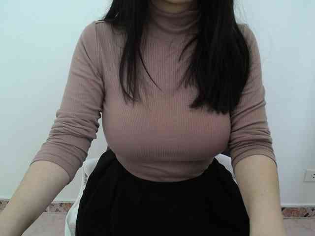 QueenHot92 webcam
