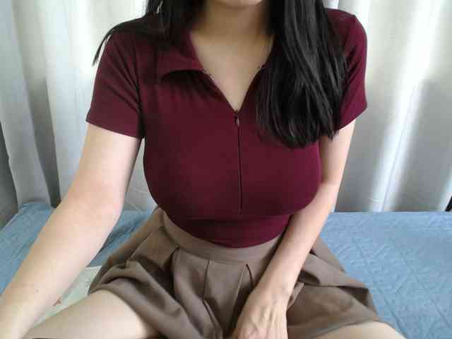 QueenHot92 webcam