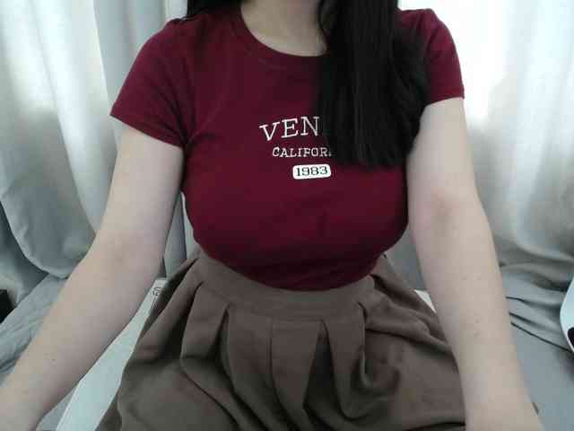 QueenHot92 webcam
