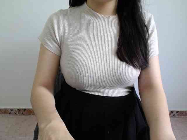 Модель: QueenHot92