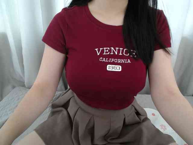 QueenHot92 webcam