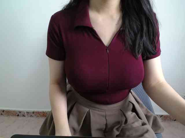 QueenHot92 webcam