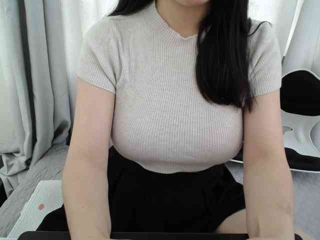 QueenHot92 webcam