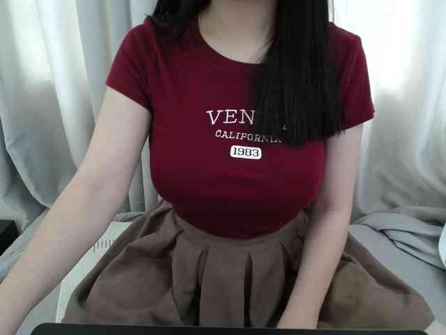 QueenHot92 webcam