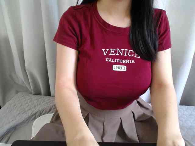 QueenHot92 webcam