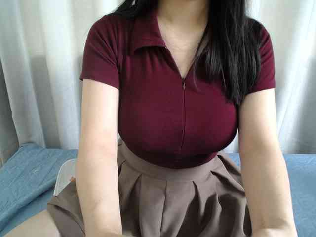 QueenHot92 webcam