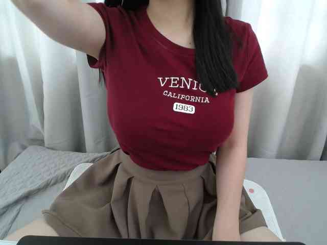QueenHot92 webcam