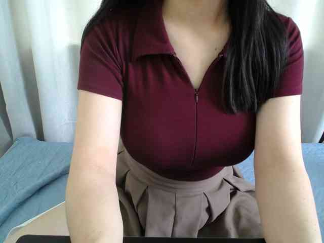 QueenHot92 webcam