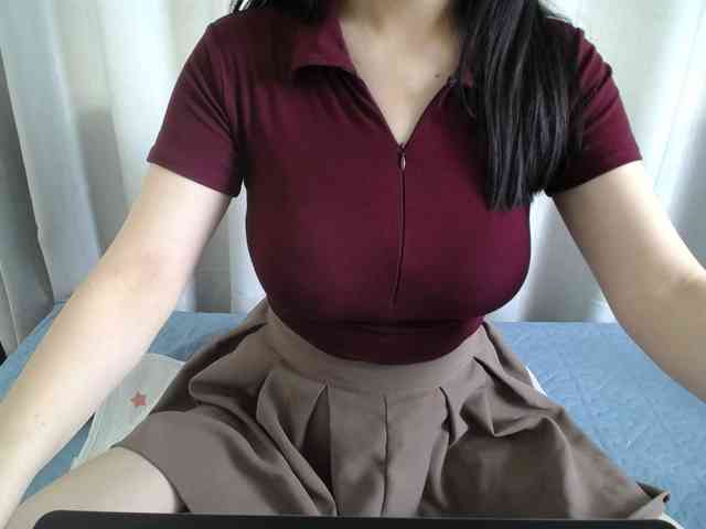 QueenHot92 webcam