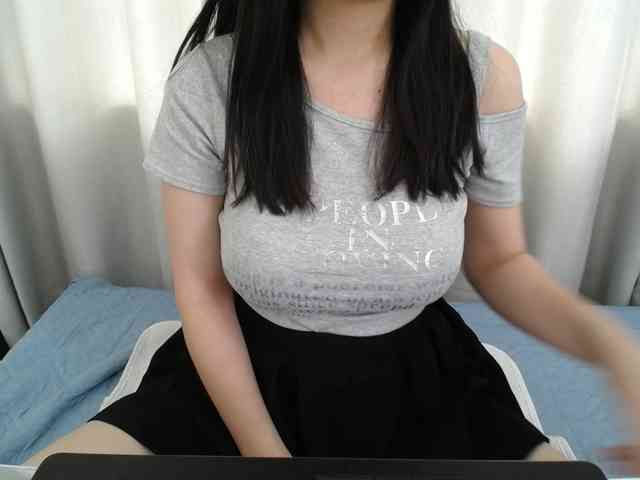 QueenHot92 webcam