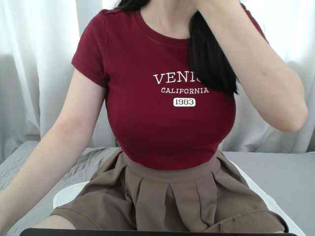 QueenHot92 webcam