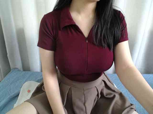QueenHot92 webcam