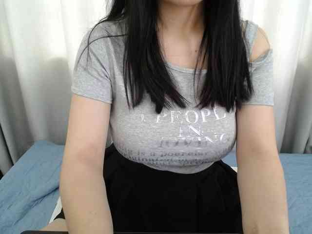 QueenHot92 webcam
