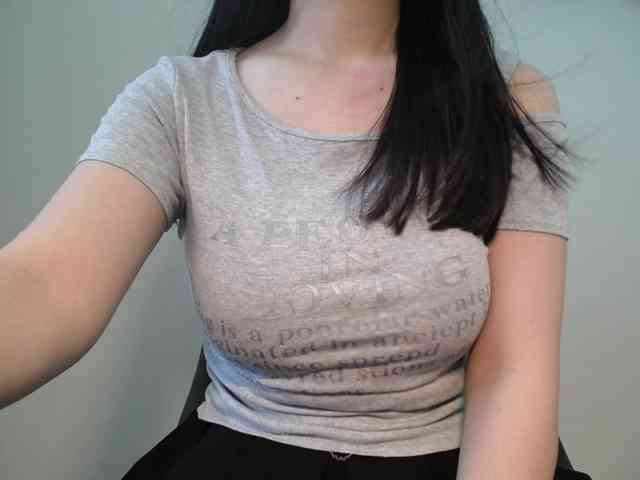 QueenHot92 webcam