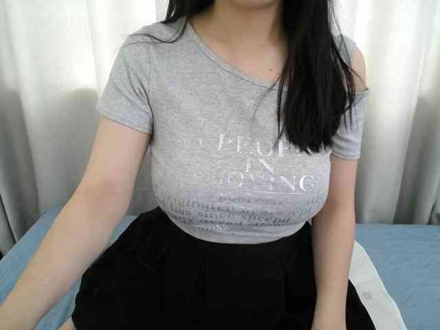 QueenHot92 webcam
