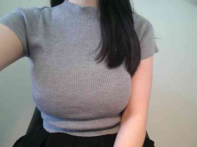 QueenHot92 webcam