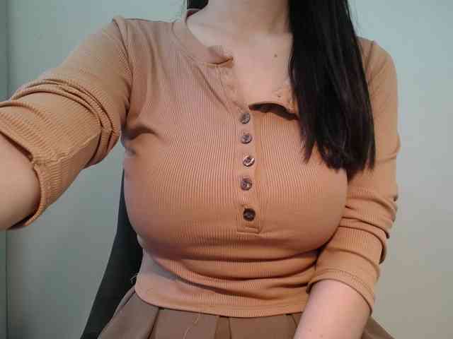 QueenHot92 webcam