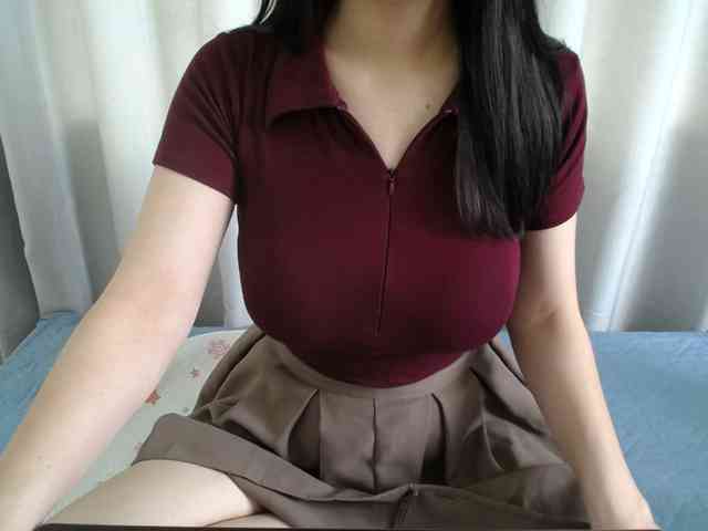 QueenHot92 webcam