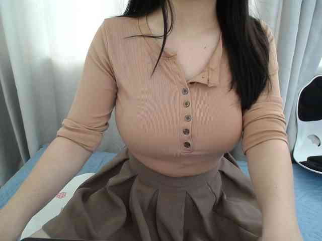 QueenHot92 webcam