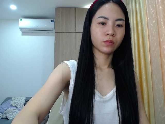 le modèle AsiaSweet91 est en webcam porno dans un show sur le site bongacams, il possède les tags suivants: Asian,Brunette,Trimmed