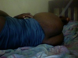 Sassy-Bella Porn Show