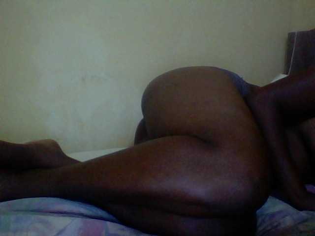 Sassy-Bella webcam bongacams model stream image