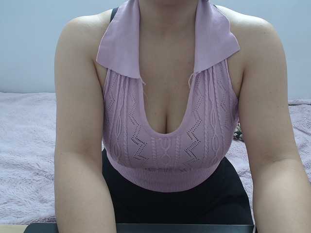 ElenaSex90's BongaCams show and profile