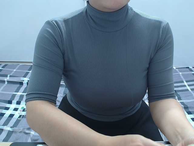 ElenaSex90's BongaCams show and profile