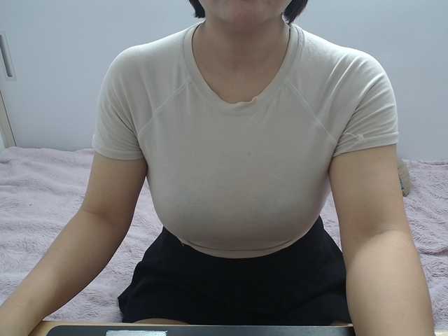 ElenaSex90's BongaCams show and profile