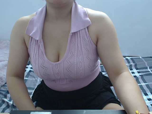 ElenaSex90's BongaCams show and profile