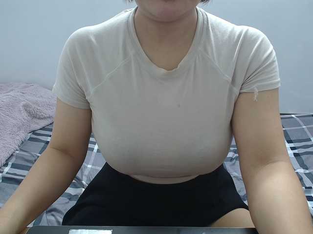 ElenaSex90's BongaCams show and profile