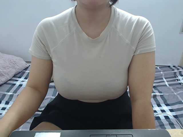ElenaSex90's BongaCams show and profile