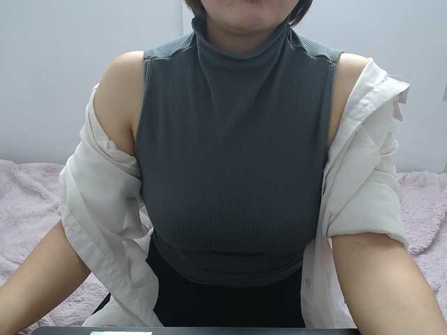 ElenaSex90's BongaCams show and profile