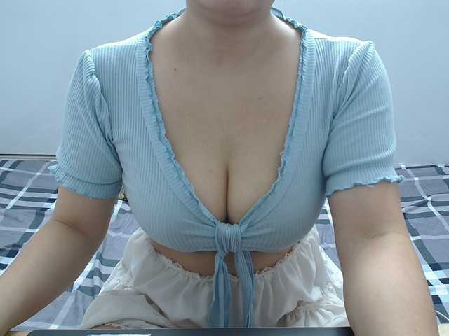 ElenaSex90's BongaCams show and profile