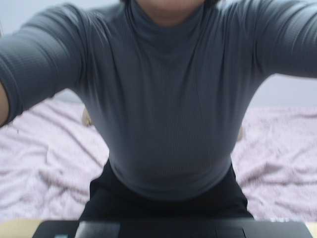 ElenaSex90's BongaCams show and profile