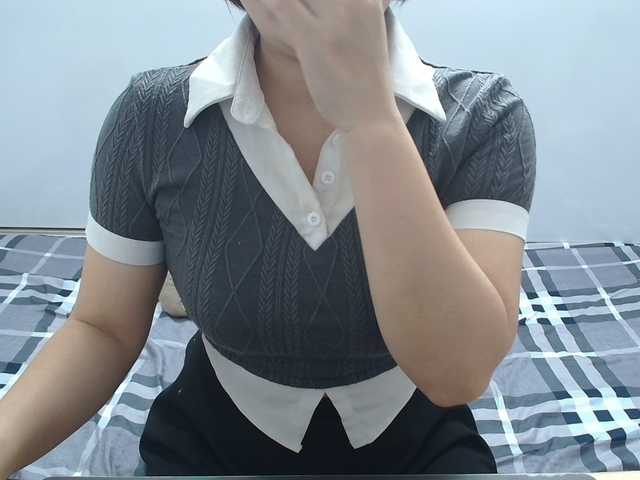 ElenaSex90's BongaCams show and profile