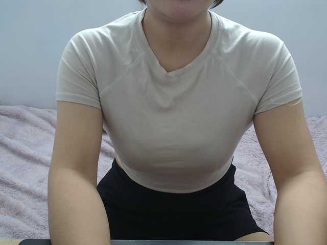 ElenaSex90's BongaCams show and profile