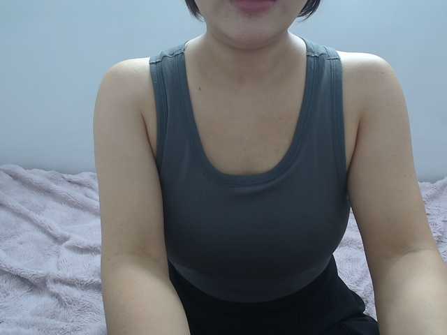 ElenaSex90's BongaCams show and profile