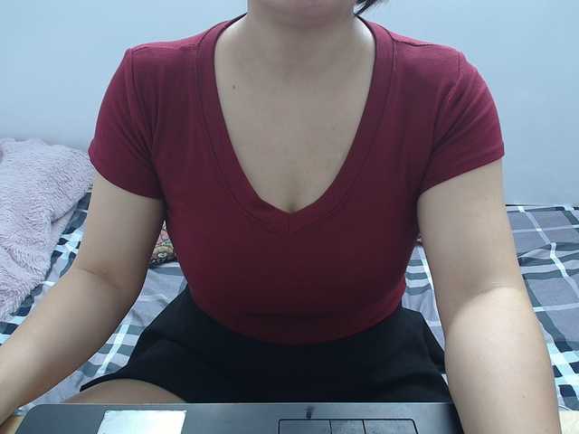 ElenaSex90's BongaCams show and profile