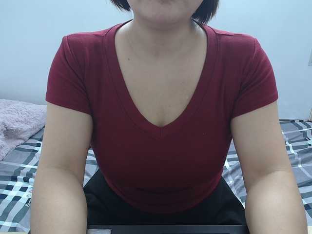 ElenaSex90's BongaCams show and profile