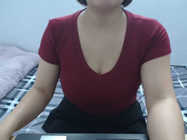 ElenaSex90 live cam profile