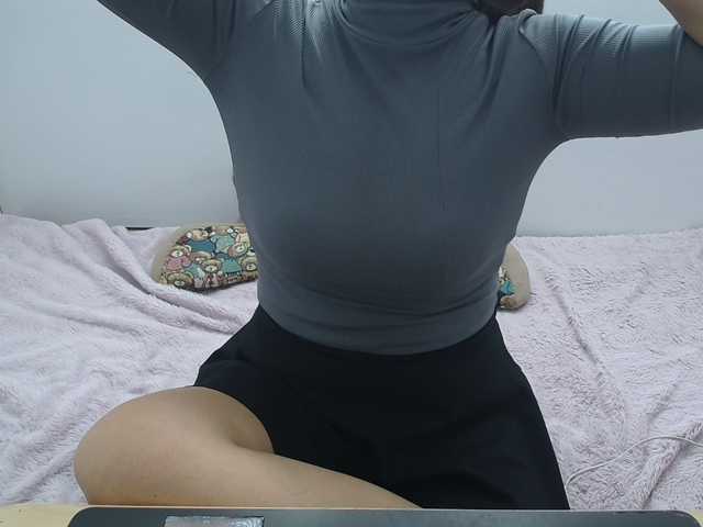 ElenaSex90's BongaCams show and profile