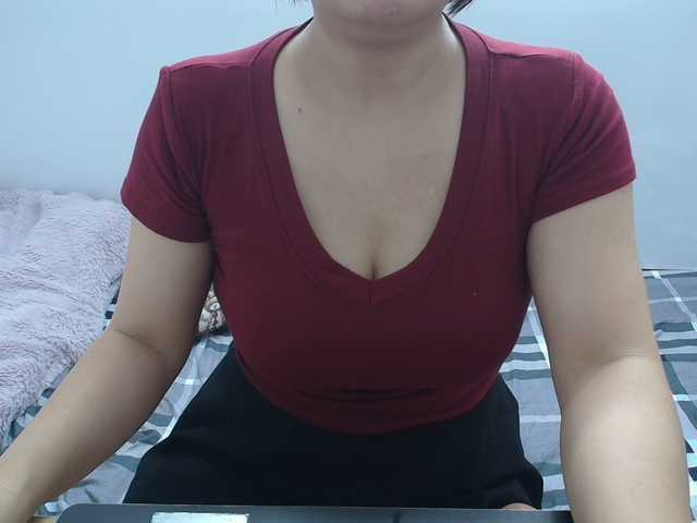 ElenaSex90's BongaCams show and profile