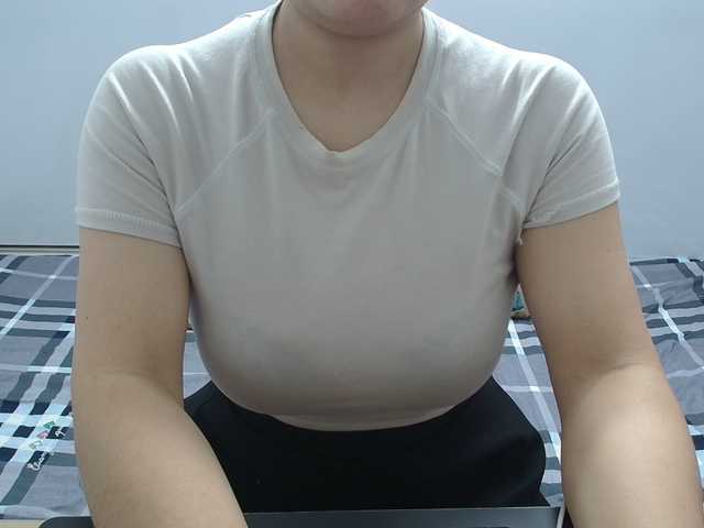 ElenaSex90's BongaCams show and profile