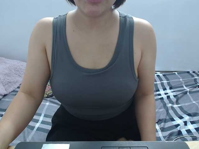 ElenaSex90's BongaCams show and profile