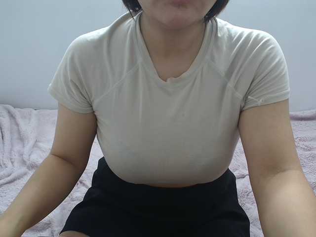 ElenaSex90's BongaCams show and profile